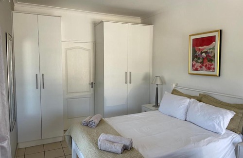 Lakeside Apartment | Ujala Towers Self Catering 308