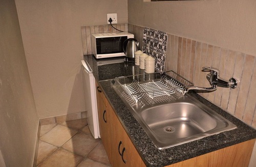 Madibeng Cabin | Ukutula Lodge & Game Reserve