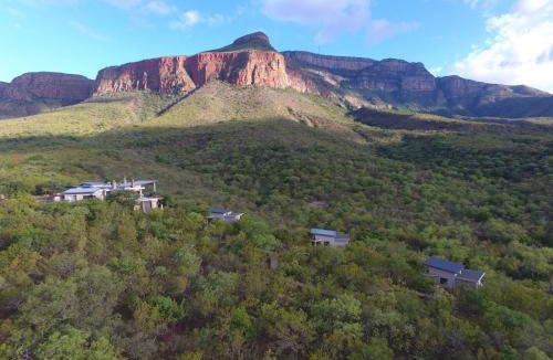 Hoedspruit House | umVangati House