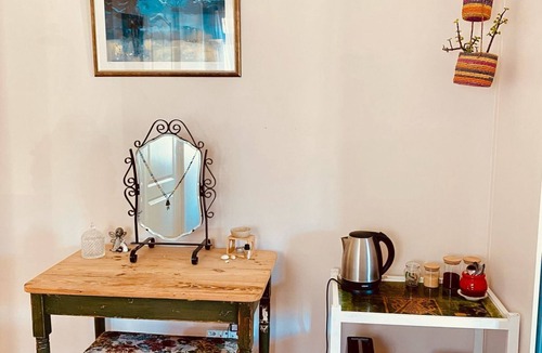 Fish Hoek House | Una Bella Vita - A Beautiful Life . Fresh Seafood, Mountains and the Beach