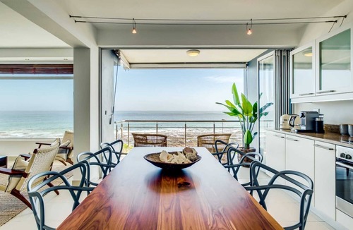 Mouille Point Apartment | Uninterrupted Ocean Views in Mouille Point (Atlantic Vistas)
