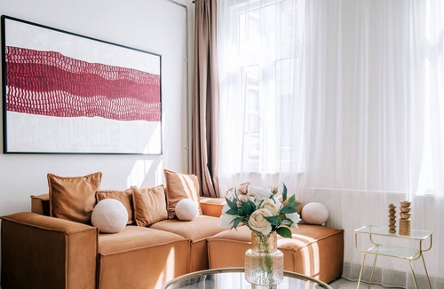 Galata Apartment | Unique Flat w 5 min to Galata Tower, Istiklal Ave