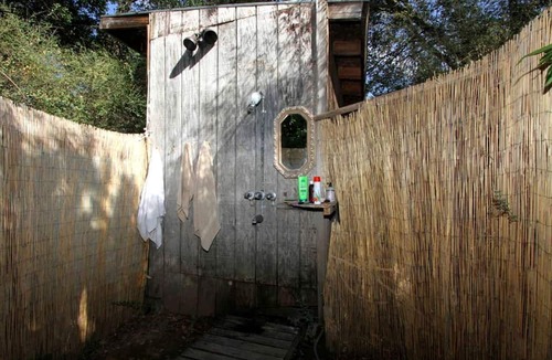 Geyserville Cabin | Unique Glamping Hobbit Hut at Spiritual Retreat near San Francisco, California