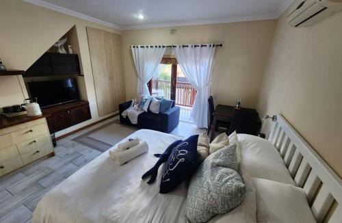 Port Beaufort Apartment | Unit 301 Little Whale's Tail Self-catering Studio