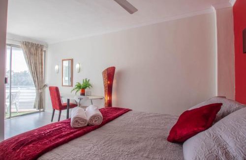 Strand Apartment | Unit 62 Peninsula Bay