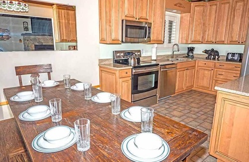 South Lake Tahoe Cabin | Upgraded Tahoe Cabin - Close to Heavenly, Large Fenced Yard and Private Hot Tub- 3542B~