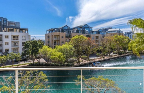 Victoria and Alfred Waterfront Apartment | Upmarket Waterfront Two Bedroom
