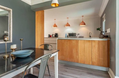 Claremont House | Upper Claremont. Lovely cottages
