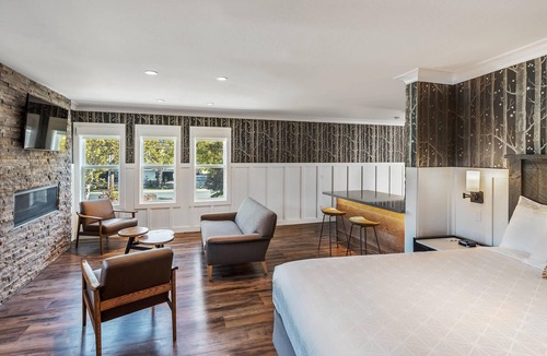 Calistoga Hotel | UpValley Inn & Hot Springs Napa Valley, an Ascend Collection Hotel
