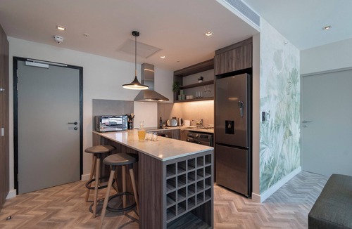 Cape Town City Centre Apartment | Urban City Living - Suite 1301 - Foreshore Place