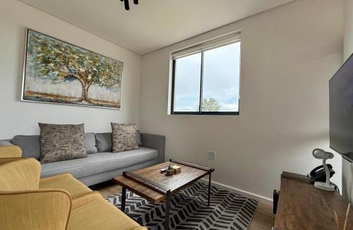 George Central Apartment | Urban Escape - Le Jardin Unit 301