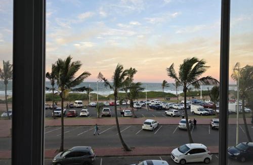 Durban Apartment | uShaka Marine Shores - Beachfront Stay with Sea Views