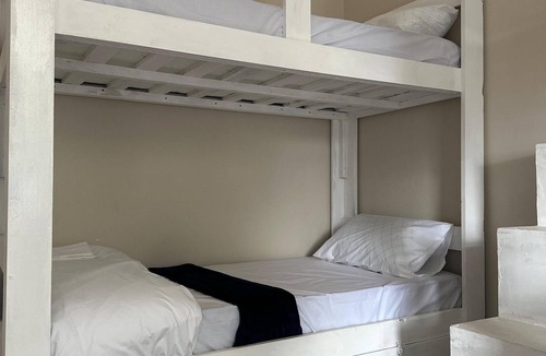 Salt River House | V & A Backpackers