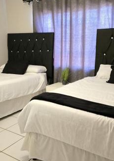 Vanderbijlpark House | Vaal Self Catering close to Vaal Mall and Aquadome