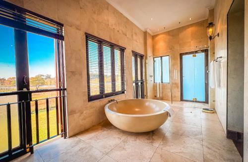 Vanderbijlpark House | Vaal-Villa, Vintage Style Farmhouse, Vaal River
