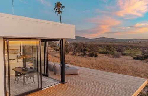 Yzerfontein Cottage | Vast open spaces and tranquility awaits you