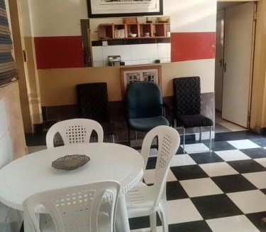 Bezuidenhout Valley House | VC Lodge