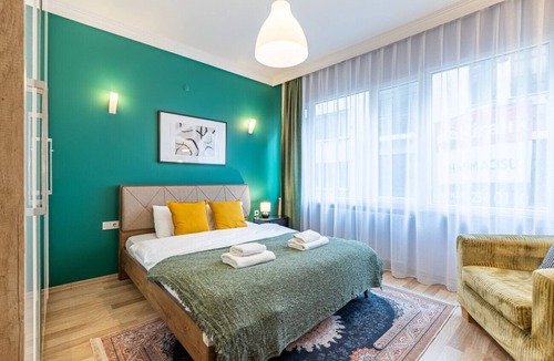 Cumhuriyet Apartment | Vibrant Flat Near Metro 10 min to Citys Nisantasi