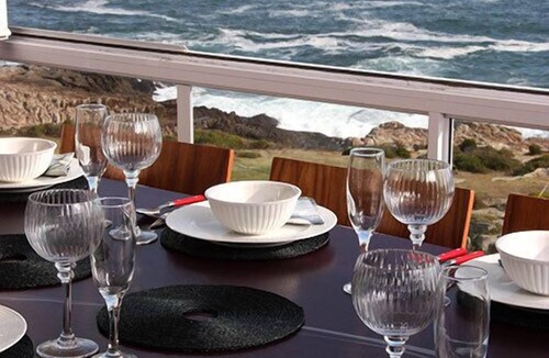 Hermanus City-Centre Apartment | View at 18