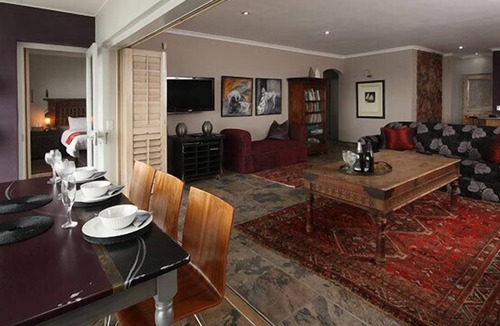 Hermanus City-Centre Apartment | View at 18