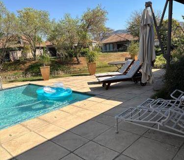Hartbeespoort Villa | Villa ∙ 3 bedrooms ∙ 6 guests