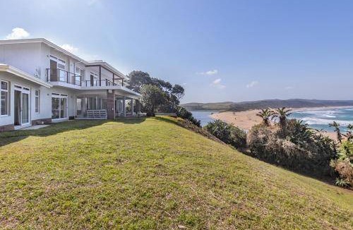 Zinkwazi Beach Villa | Villa ∙ 8 bedrooms ∙ 16 guests