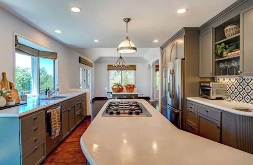 Santa Rosa House | Villa Annadel - Stunning 5 Bedroom with a Pool