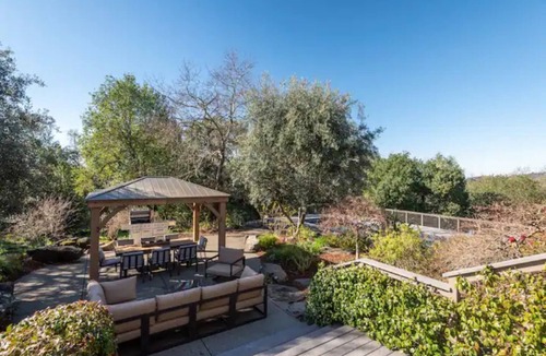 Santa Rosa House | Villa Annadel - Stunning 5 Bedroom with a Pool
