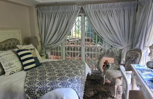 Waterkloof Apartment | Villa at 185 Milner Street