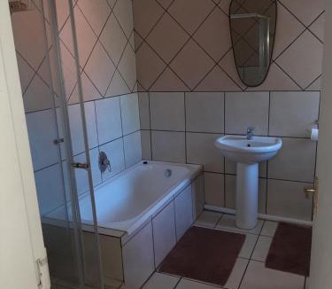 Moreleta Park Apartment | Villa at Wekker