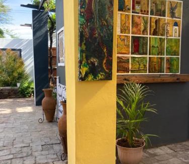Beaufort West House | Villa Contessa