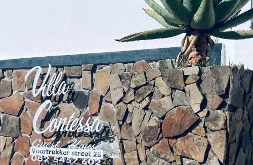 Beaufort West House | Villa Contessa