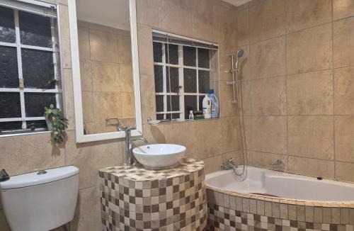 Boksburg House | Villa de Casa