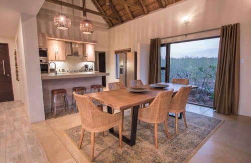 Hoedspruit Villa | Villa Drakensig: luxury holiday home with amazing views