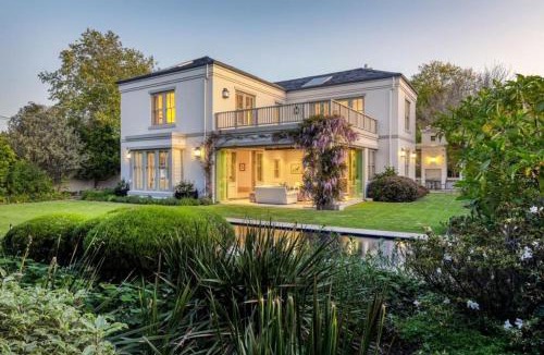 Alphen House | Villa High Court and Cottage
