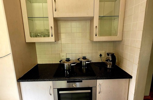 Kempton Park House | Villa Home, at OR Thambo