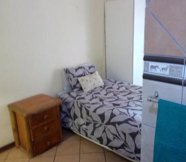 Steelpoort House | Villa La Corrie GUEST LODGE