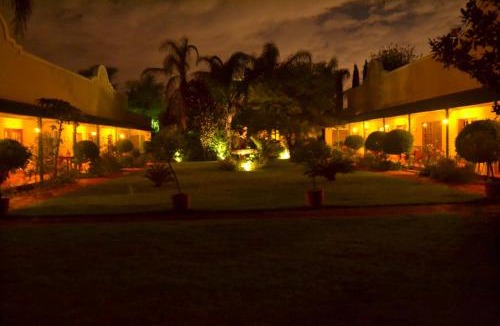 Akasia Apartment | Villa La Pensionne Guest House