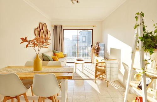 Bloubergstrand Apartment | Villa Nordica - 2 bedroom self-catering apartment