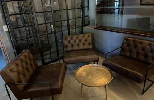 Greater Johannesburg Metropolitan Area Villa | Villa on Main Modderfontein