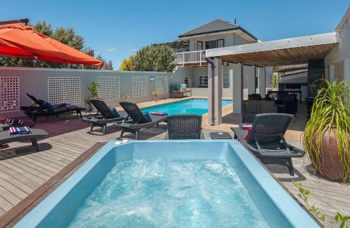Westcliff House | Villa Venusta Luxury Guesthouse - Solar Power