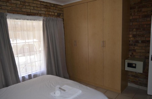 Klerksdorp Apartment | Villa vera Self Catering no.3