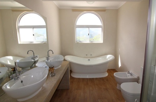 Betty's Bay Villa | Villa Vista in Betty's Bay