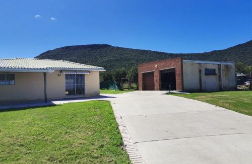 Amahlathi House | Village Stay Ngcamngeni