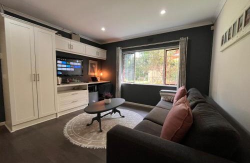 Constantia House | Vines Cottage, The Vines, Constantia