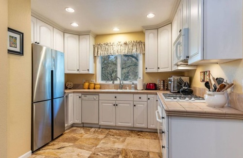 Healdsburg Cottage | Vineyard Cottage w/Fire Pit | Chalk Hill Wine Country