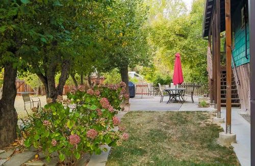 Hacienda House | Vino Rio: Wine Country Hot Tub Russian River