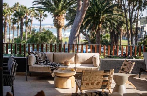Camps Bay House | Vive One by Bliss Collection