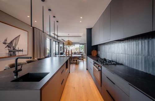 Camps Bay Apartment | Vive Two by Bliss Collection