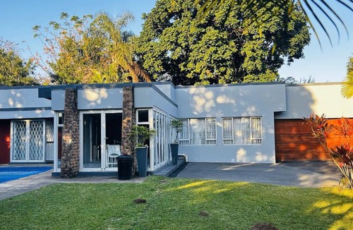 Pinetown House | Viviela Guest Home